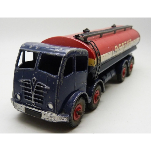 2037 - A Dinky Supertoys model Foden Regent tanker