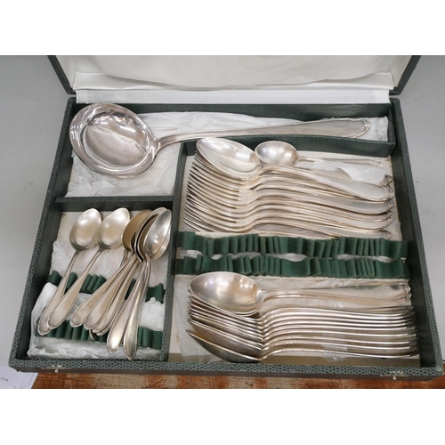 2092 - A box of French silver plated cutlery, marked 84Gr in the bowl