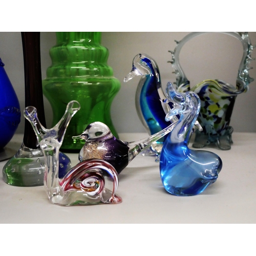 2106 - A collection of Murano and other studio glass, green glass vase, five glass birds, baskets, etc. **P... 