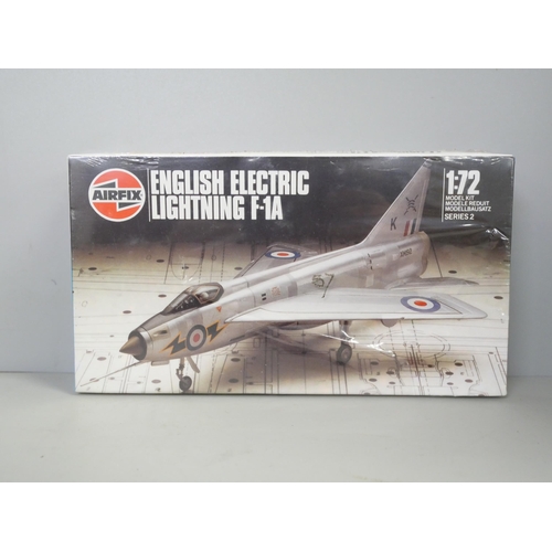 2160 - Seven vintage model aircraft kits, including KP Plastikovy JAK-23, Mitsuwa Model Messerschmitt 262A,... 