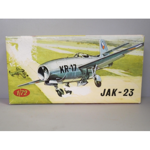 2160 - Seven vintage model aircraft kits, including KP Plastikovy JAK-23, Mitsuwa Model Messerschmitt 262A,... 