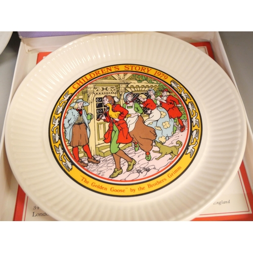 2163 - A Royal Doulton Bunnykins boxed christening plate with childs Denby 'Safari' plate and two Wedgwood ... 