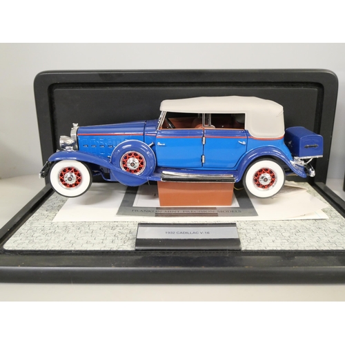 2165 - Two Franklin Mint die-cast model vehicles, cased, 1932 Cadillac V-16 and 1949 Buick Rivera