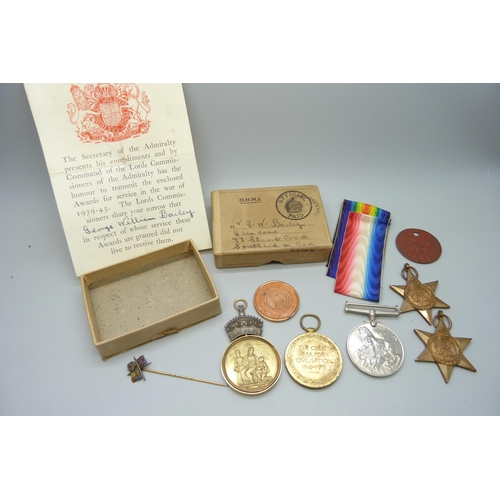 2233 - A Masonic Honorable Testimonial Medal with 15ct gold mount, inscribed, a WWI Victory medal to A-Sgt ... 