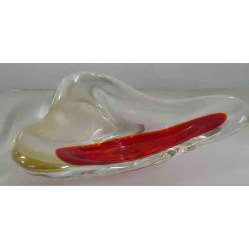 2248 - A studio glass/Murano style red clear bowl **PLEASE NOTE THIS LOT IS NOT ELIGIBLE FOR IN-HOUSE POSTI... 