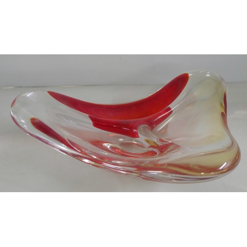 2248 - A studio glass/Murano style red clear bowl **PLEASE NOTE THIS LOT IS NOT ELIGIBLE FOR IN-HOUSE POSTI... 