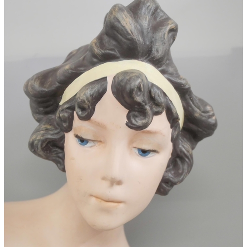 2258 - An Art Nouveau style bust of a lady