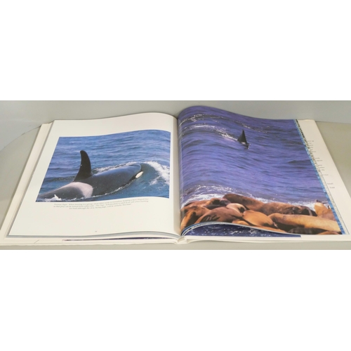 2267 - A Pellaprat (1869-1949) 'L'Art Culinaire Moderne' book, English edition 1967 with book of Whales and... 
