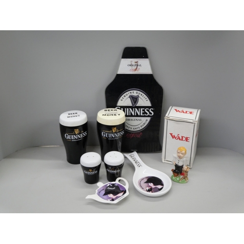 2317 - Guinness collectables **PLEASE NOTE THIS LOT IS NOT ELIGIBLE FOR IN-HOUSE POSTING AND PACKING**