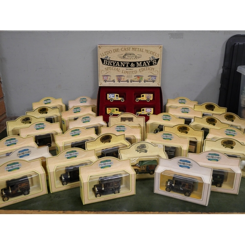 2333 - A collection of Lledo Days Gone die-cast model vehicles, boxed (30)