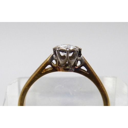 7003 - An 18ct gold and diamond solitaire ring, 3.1g, N