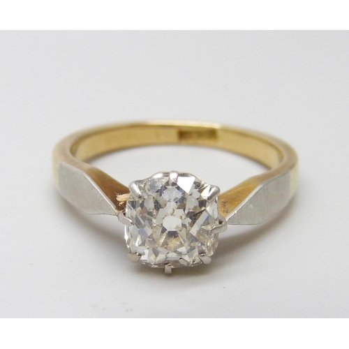 7006 - An 18ct gold and cushion shaped diamond solitaire ring, 4.9g, P, over 1 carat diamond weight, approx... 