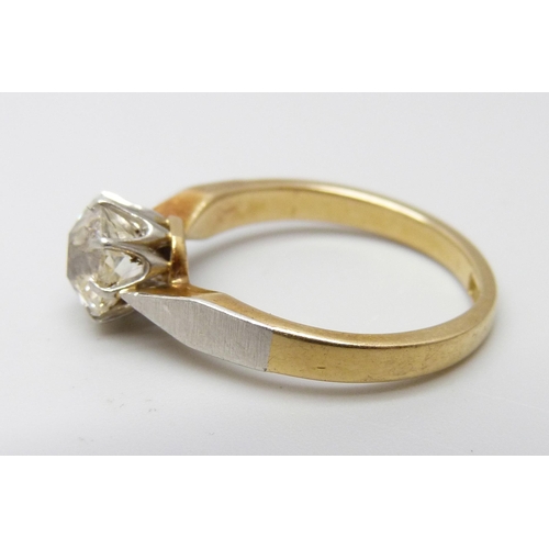 7006 - An 18ct gold and cushion shaped diamond solitaire ring, 4.9g, P, over 1 carat diamond weight, approx... 