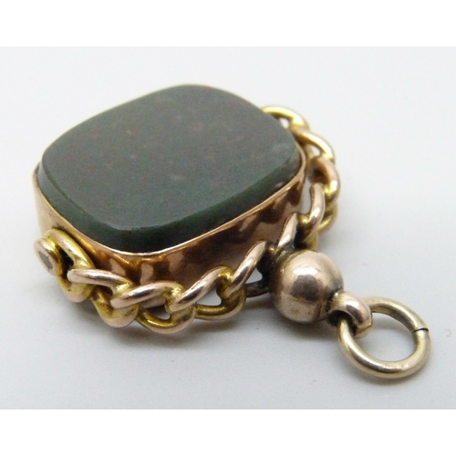 7047 - A 9ct gold swivel fob, Chester mark, total weight 7.3g