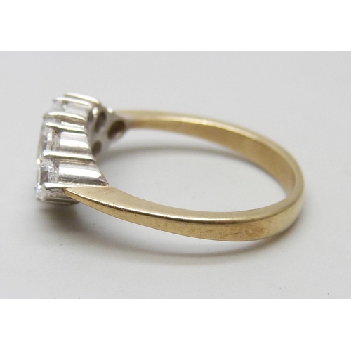 7051 - A 9ct gold, stone set ring, 3.7g, P