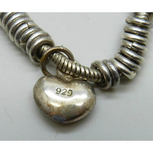 7098 - A silver necklace, 45g