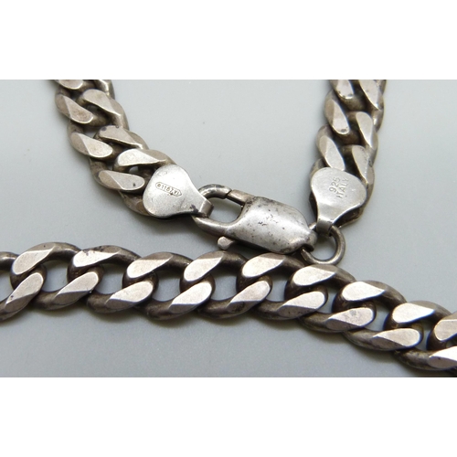 7110 - A silver chain, 61g, 54cm