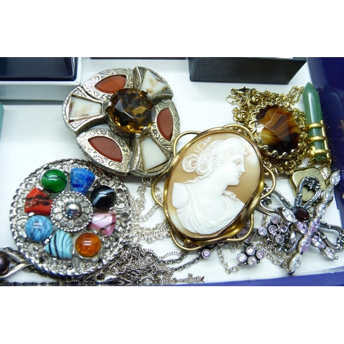 7145 - A collection of jewellery including silver stone set rings, a pair of earrings, stone set silver cro... 