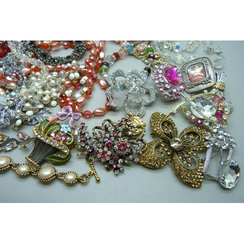 7150 - A collection of bead necklaces, bracelet, etc.