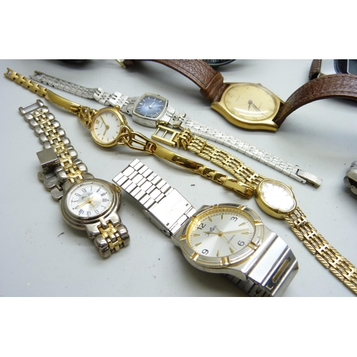 7156 - A collection of watches, vintage and modern