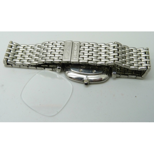 7220 - A Longines quartz wristwatch, glass loose