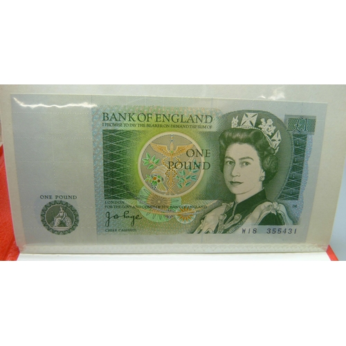 7250 - A collection of bank notes to include £20, £10, £5 and £1 notes, German Reichsmarks, Norwegian Krone... 