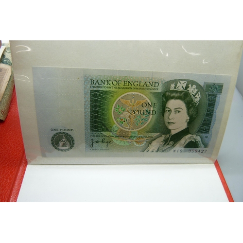 7250 - A collection of bank notes to include £20, £10, £5 and £1 notes, German Reichsmarks, Norwegian Krone... 