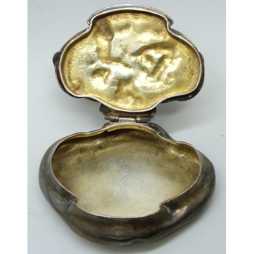 7259 - A silver box, Chester 1902, 30g, 53mm wide