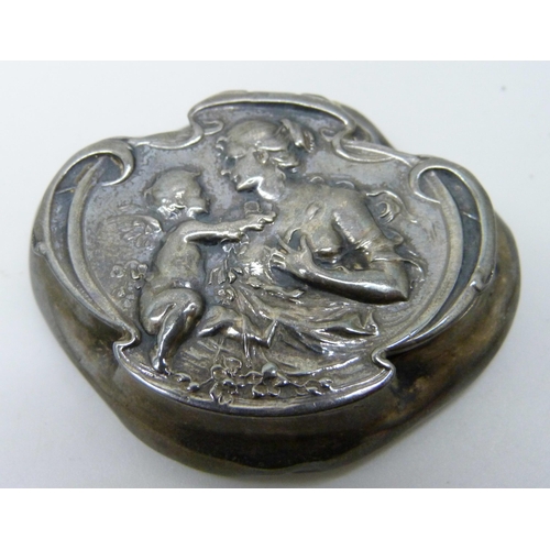 7259 - A silver box, Chester 1902, 30g, 53mm wide