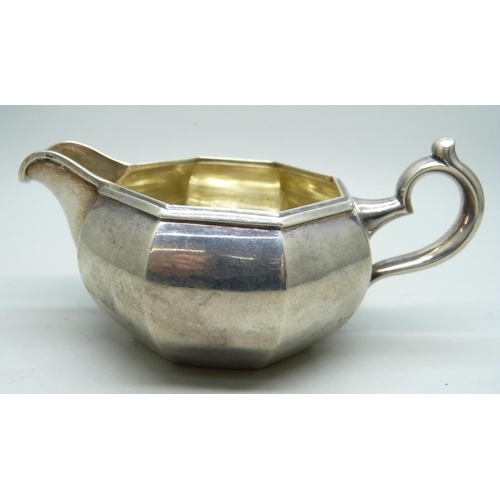 7276 - A 19th Century Russian silver jug, 143g