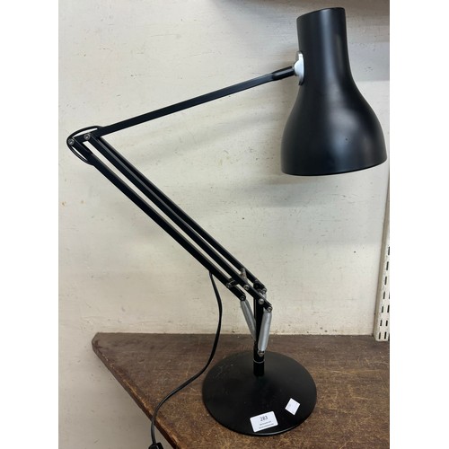 283 - An anglepoise desk lamp