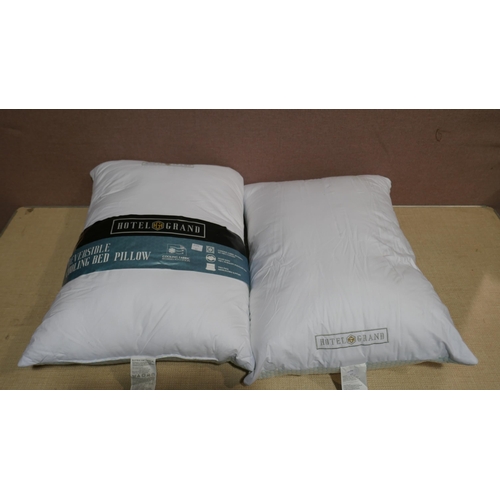 6244 - Hotel Grand  Summer/Winter Pillows (345-461) *This lot is subject to Vat