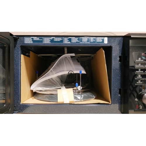 6178 - Samsung Combi Microwave, This lot requires a UK adapter (342-125) *This lot is subject to Vat