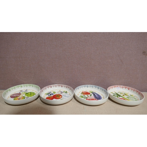 6208 - 'Pasta Perfect' Pasta Bowls Set (345-450) *This lot is subject to Vat