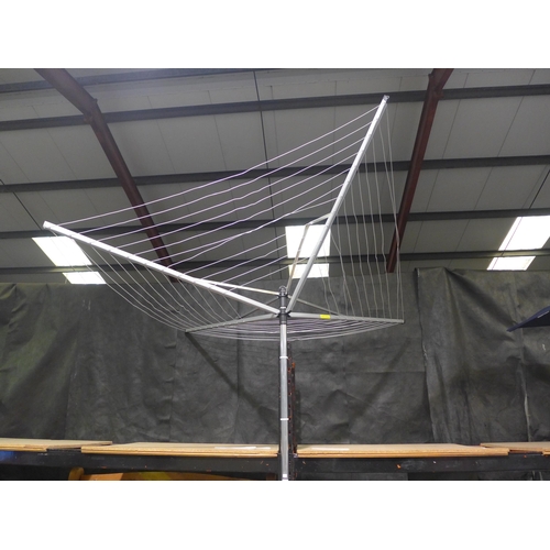 6400 - 60M Rotary Airer  (342-32) *This lot is subject to Vat