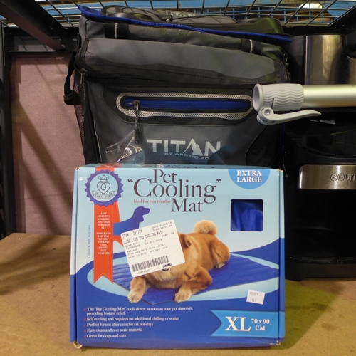 6407 - Quantity of scrap to include Gourmia Air Fryers 7Qt, Krups Mini Me Anthricite Coffee Machine, Titan ... 