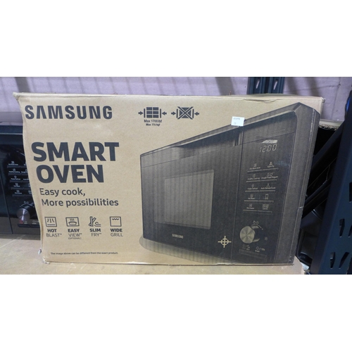 6408 - Samsung Combi Microwave   - This lot requires a UK adapter (342-71) *This lot is subject to Vat