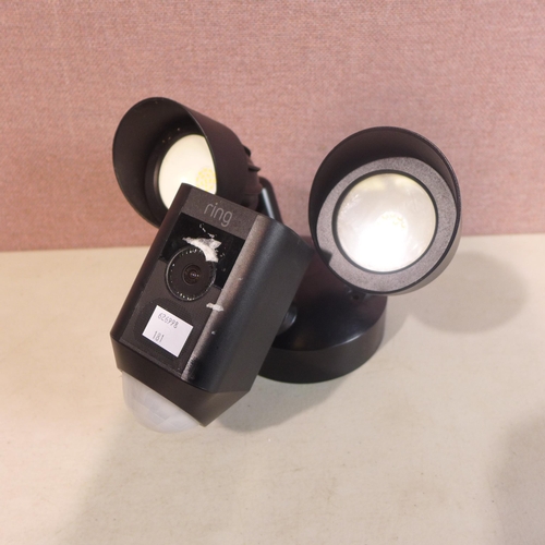 6132 - Ring Floodlight Cam Plus  - This lot requires a UK adapter (342-181) *This lot is subject to Vat