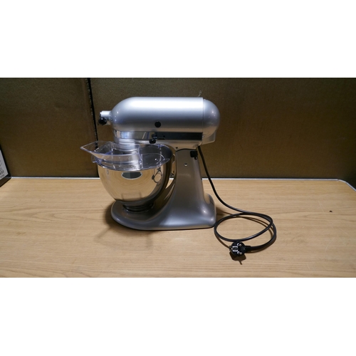 6002 - KitchenAid Mixer 4.3L with box and three attachments - This lot requires a UK adapter (342-163) *Thi... 