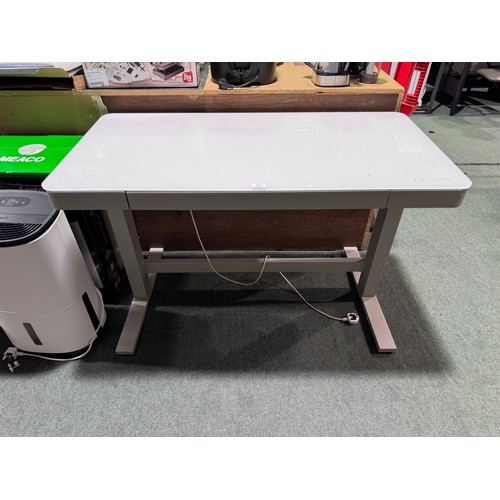 6015 - Tech Height Adjustable Power Desk, Original RRP £199.99 + Vat  (345-423) *This lot is subject to Vat