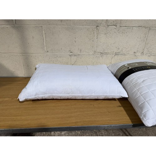 6216 - Hotel Grand Shredded Memory Foam Pillows  (345-457) *This lot is subject to Vat