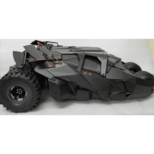 2056 - A large 1/6th scale model, Hot Toys The Dark Knight Trilogy Batmobile Tumbler