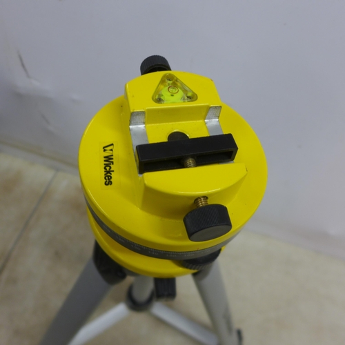 5001 - A Wickes Laser Level kit in case including laser, spirit level and tripod stand