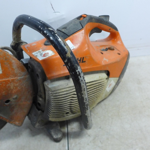 5010 - A Stihl TS410 petrol driven stone cut off saw with cutting disc