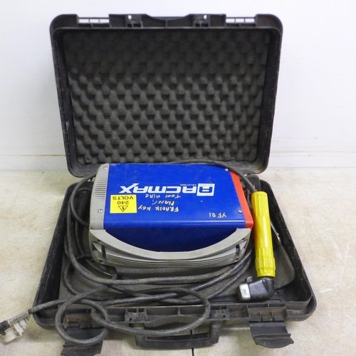 5020 - An Arcmax Welding Solutions Maxarc 1600 GE welding machine in case