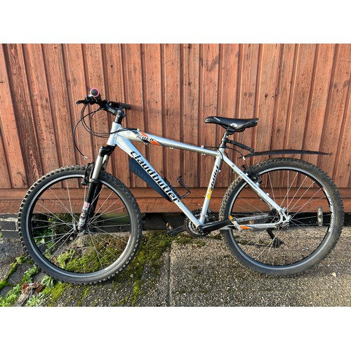 8158 - A Claud Butler Rock AL-6061 aluminium framed front suspension hardtail mountain bike  * Police repos... 