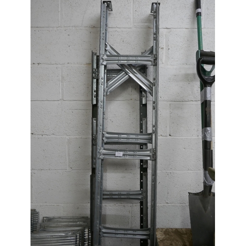 5150 - A 3 bay racking unit