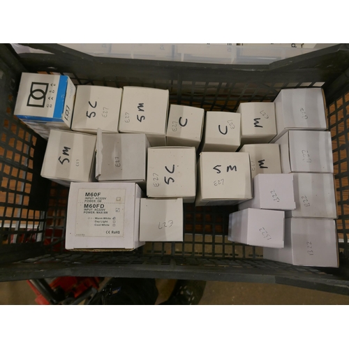 5185 - A large quantity of LED light fittings