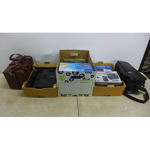 5049 - A Chinon 6000 Electro slide projector (used), a Sony Digital 8 Handycam DCR-TRV330E (used), plus car... 