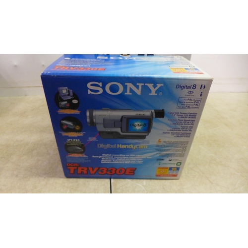 5049 - A Chinon 6000 Electro slide projector (used), a Sony Digital 8 Handycam DCR-TRV330E (used), plus car... 